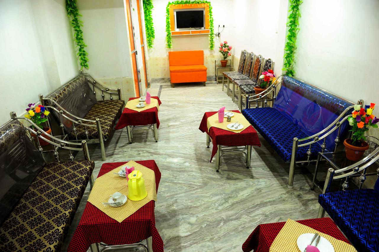 Jayanti Hotel Tarapith Bagian luar foto