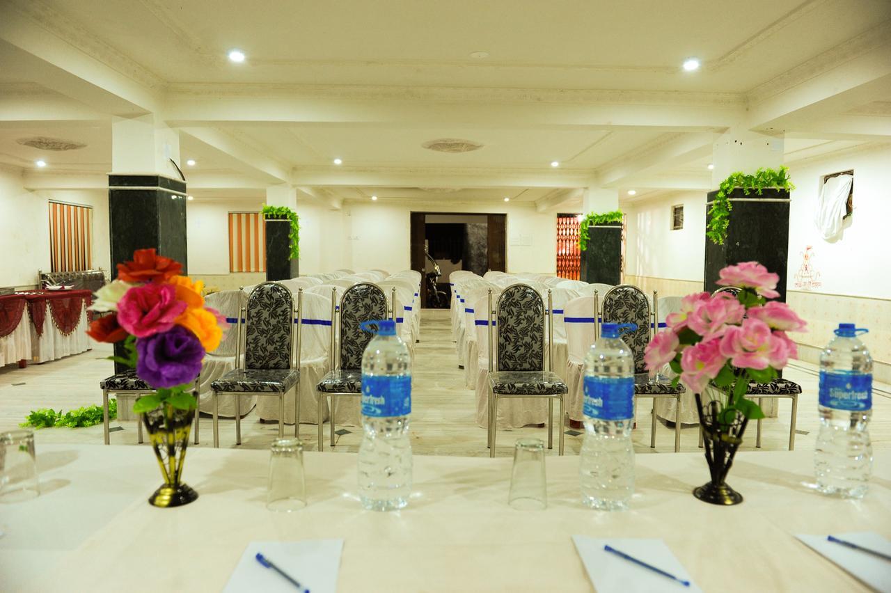 Jayanti Hotel Tarapith Bagian luar foto