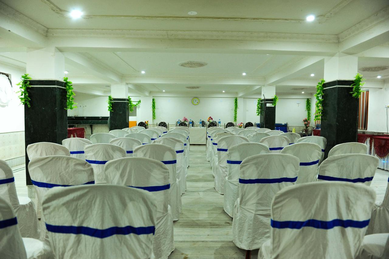 Jayanti Hotel Tarapith Bagian luar foto